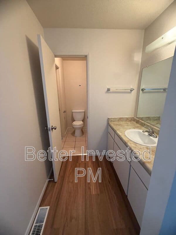 Ukiah Townhome: 972 Marlene