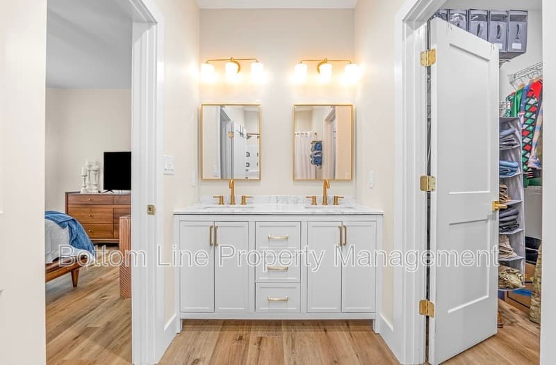 Crouse House: 2462 Shoal Rd