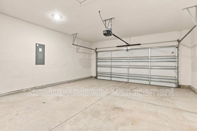 Charlotte House: 1003 Alicante Ave