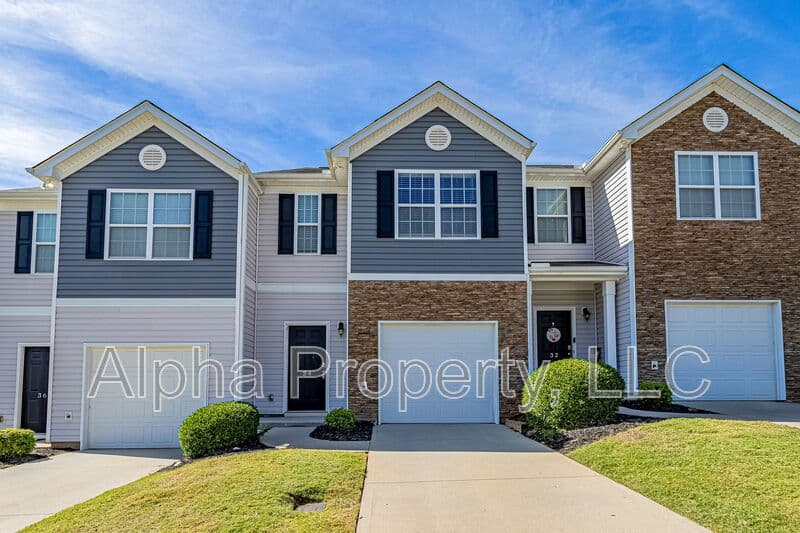 Greer Townhome: 34 Moorlyn Ln