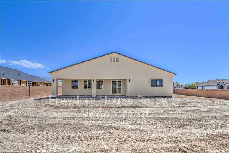Pahrump House: 6380 Waterford Street
