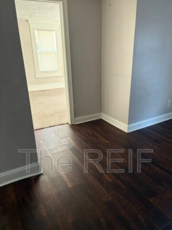 Lansing Condo: 513 North Magnolia Avenue 2nd Floor