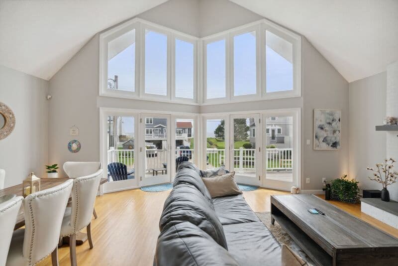 Wells House: 572 Ocean Avenue