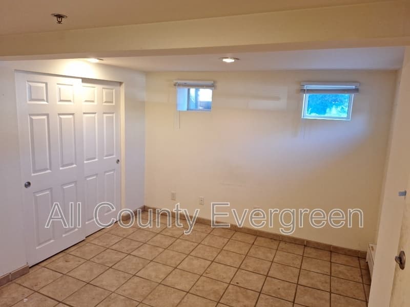 Bremerton Apartment: 828 Broadway Ave