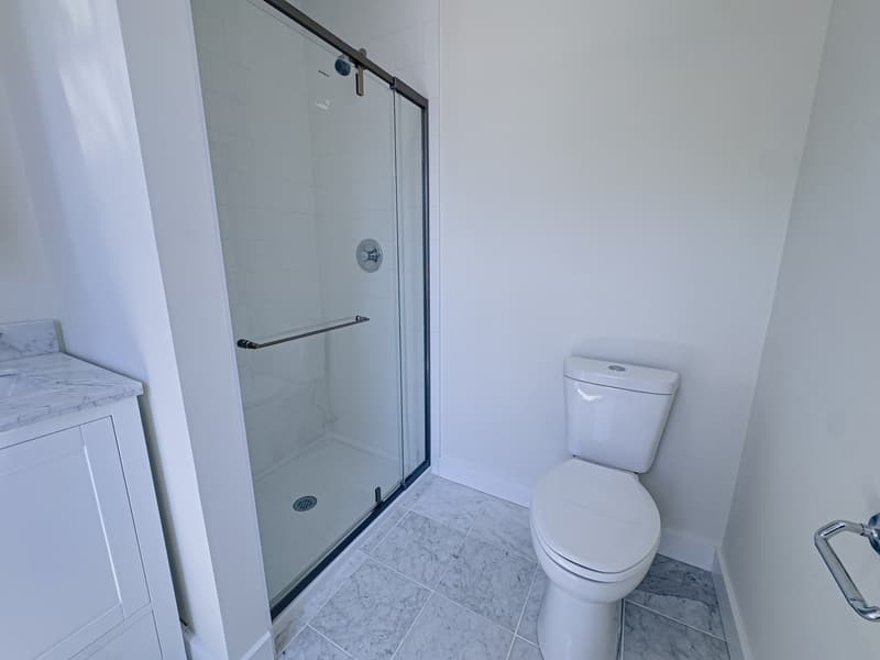 Philadelphia Condo: 2013 Green St - 2FL