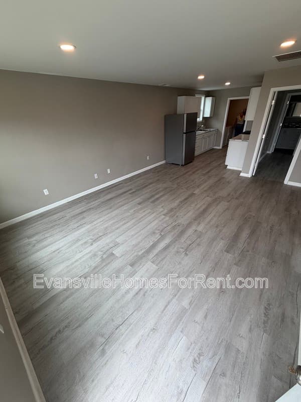 Evansville House: 1404 Oakley Street - 1406