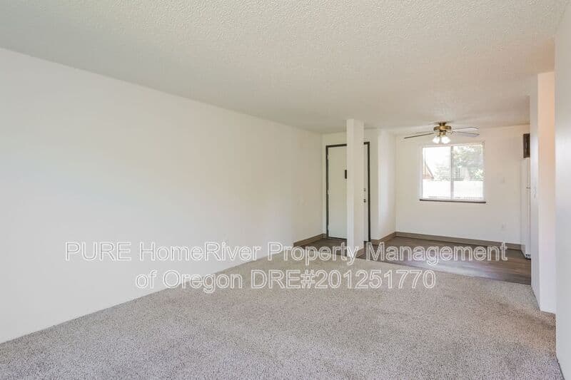 Portland Apartment: 14124-14212 NE Sandy Blvd