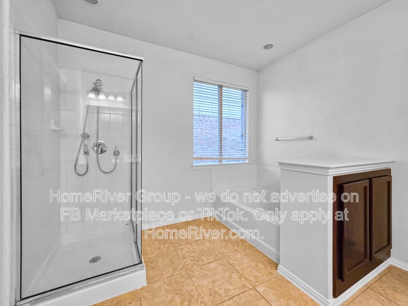 Fort Worth House: 4232 Doe Creek Trl