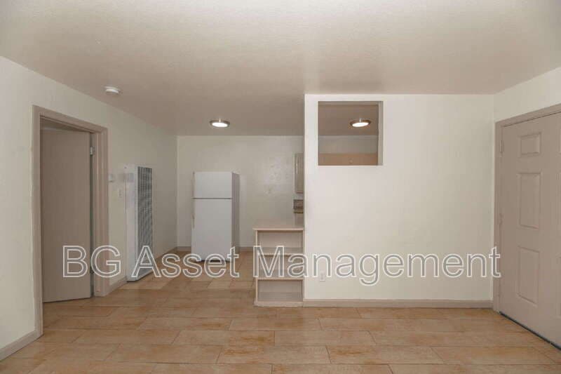 Sacramento Condo: 728 Darina Avenue