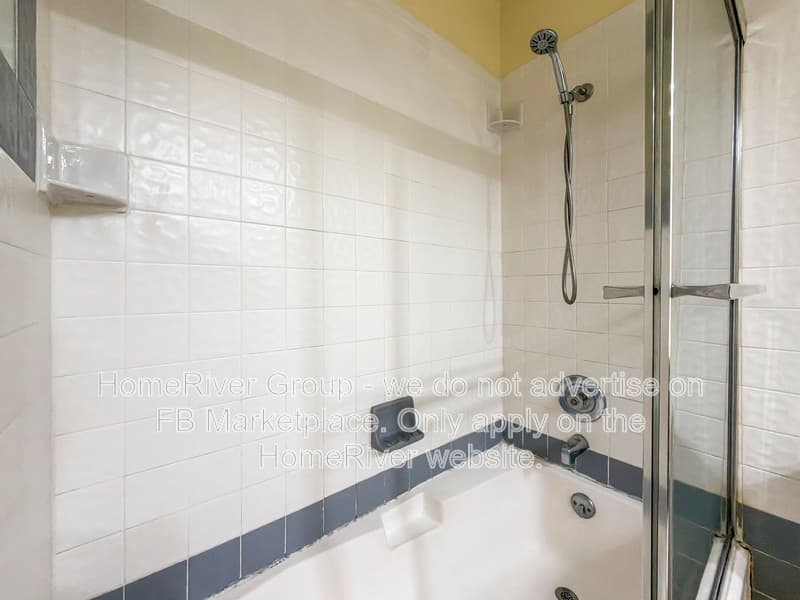 Austin Townhome: 8400 Jamestown Dr