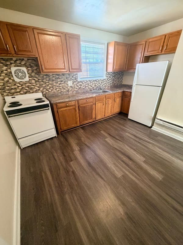 Richmond Condo: 1602 Magnolia St