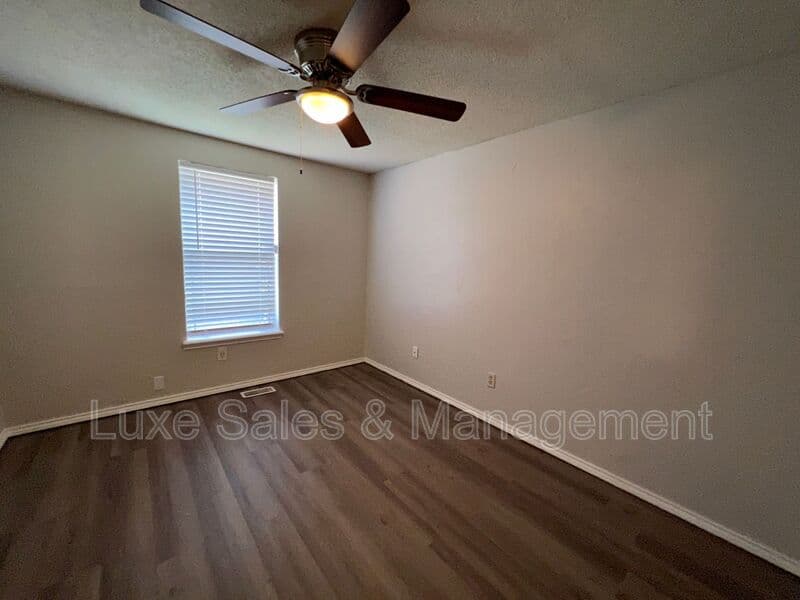 Moore House: 2137 Goodrich Drive