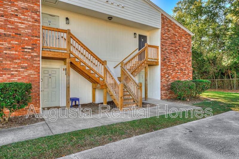 North Augusta Condo: 520 East Buena Vista Avenue - 1008