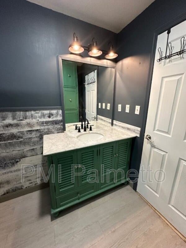 Chapin House: 1019 Trillie Lane