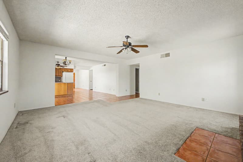 Phoenix House: 2822 E WILLOW Avenue