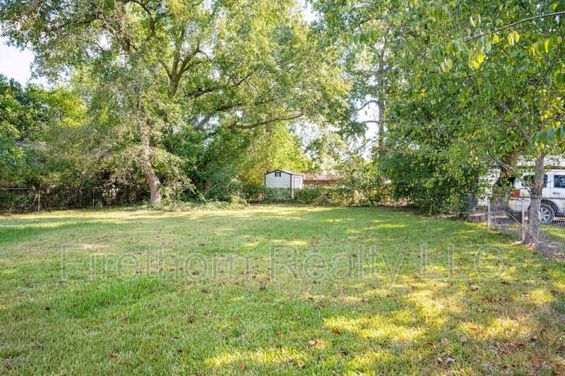 Augusta House: 1946 Lumpkin Road
