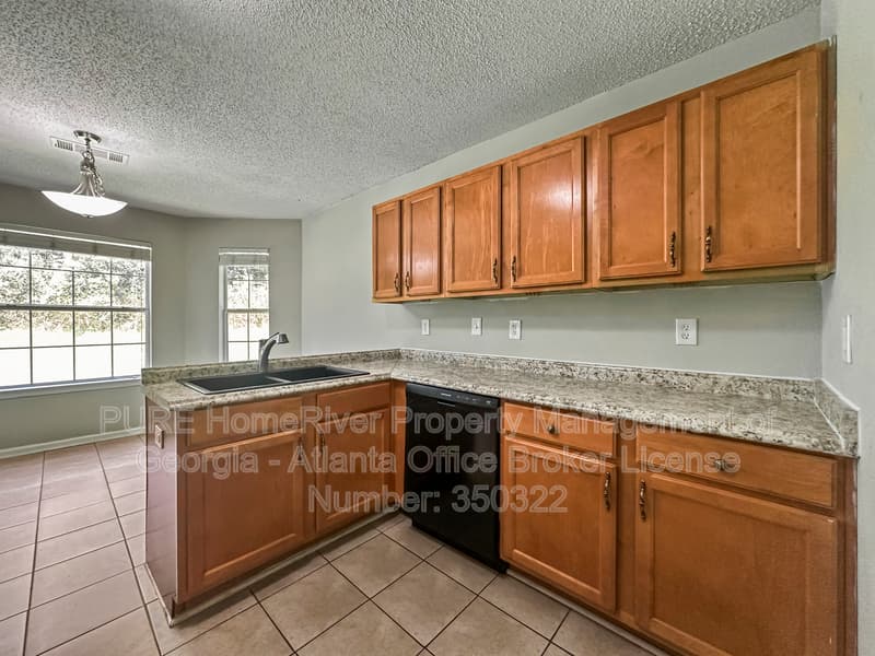 Mcdonough House: 1017 Maris Ln