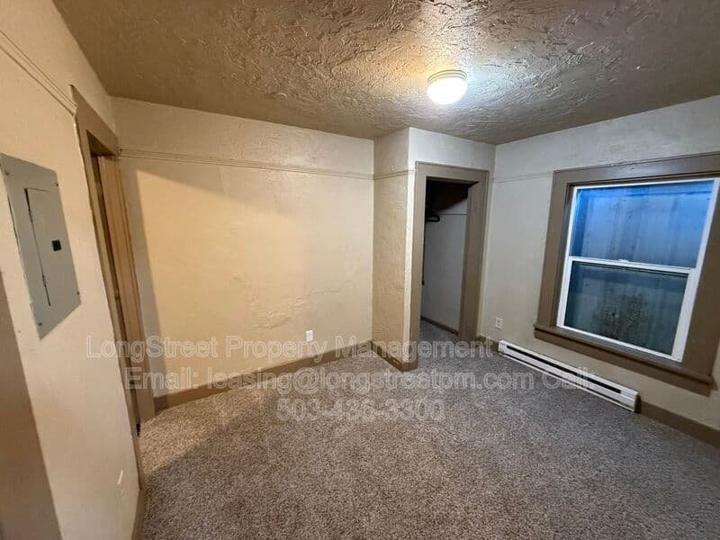 Albany Condo: 417 SE Lyon St