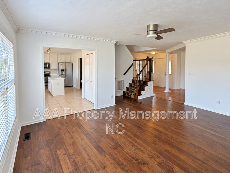 Fayetteville House: 1903 Ellie st