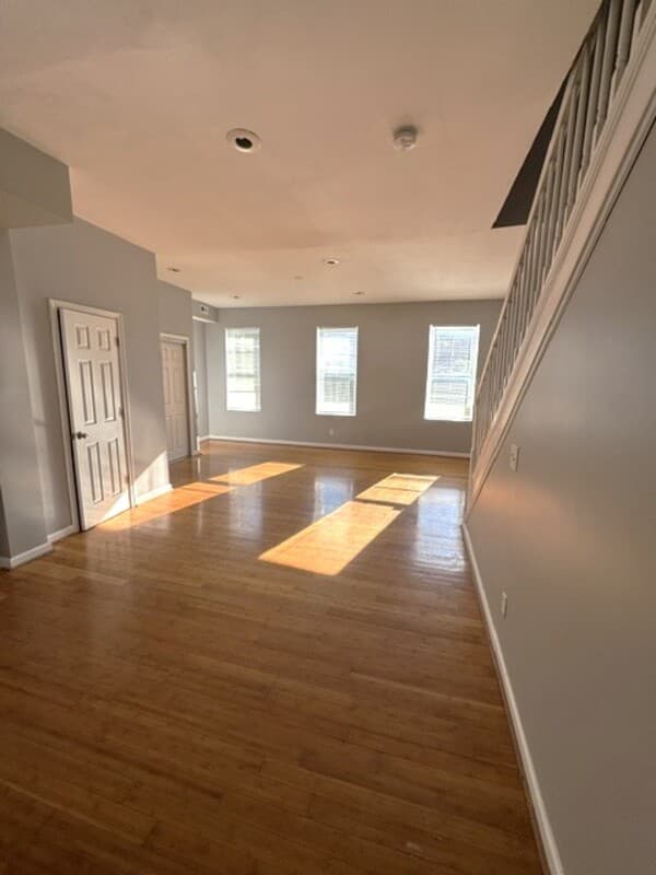 Baltimore Condo: 2101 Chelsea Terrace - 1