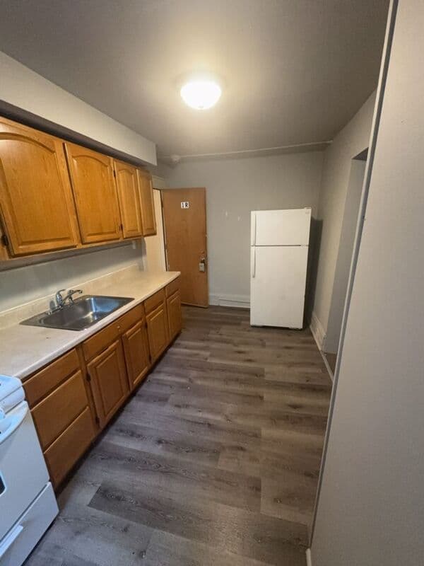 Easton Condo: 209 Cattell St