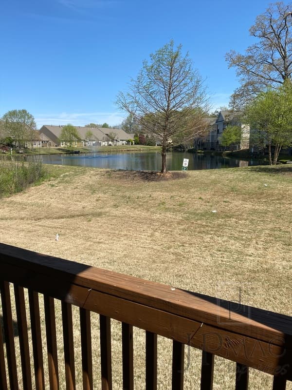Greenville House: 364 Easterlin Way