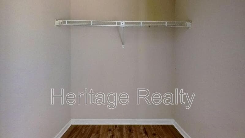 Knoxville House: 10503 Haleyford Lane