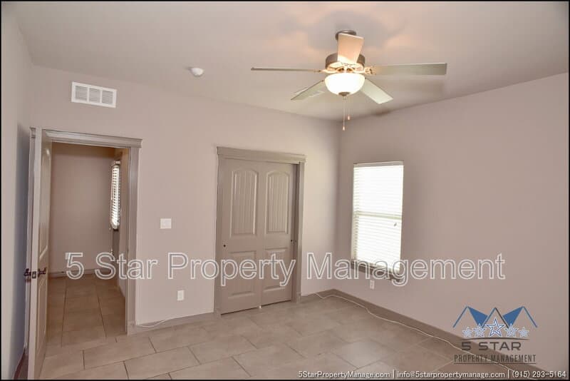 El Paso House: 14373 High Rock Drive !!