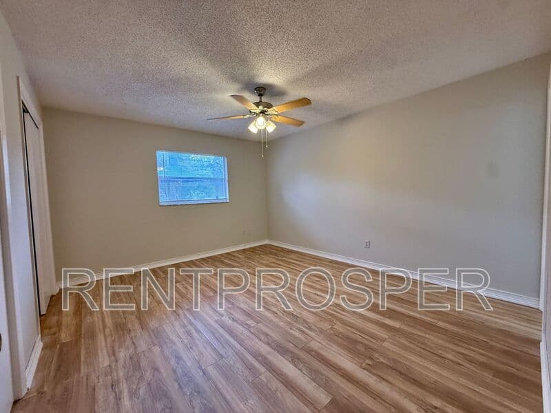 Altamonte Springs House: 914 Little Bend Road