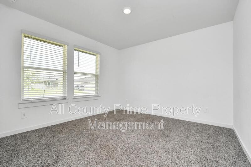 Katy House: 29935 Gallatin River Ln.