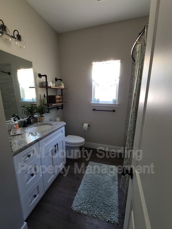 Fort White Condo: 316 SW Yulan St