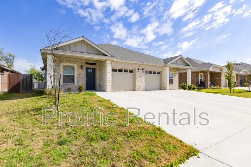 Killeen Condo: 3509 Abraham Drive - B