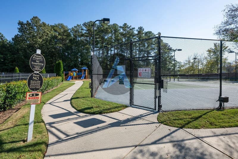 Woodstock Townhome: 437 Red Coat Ln