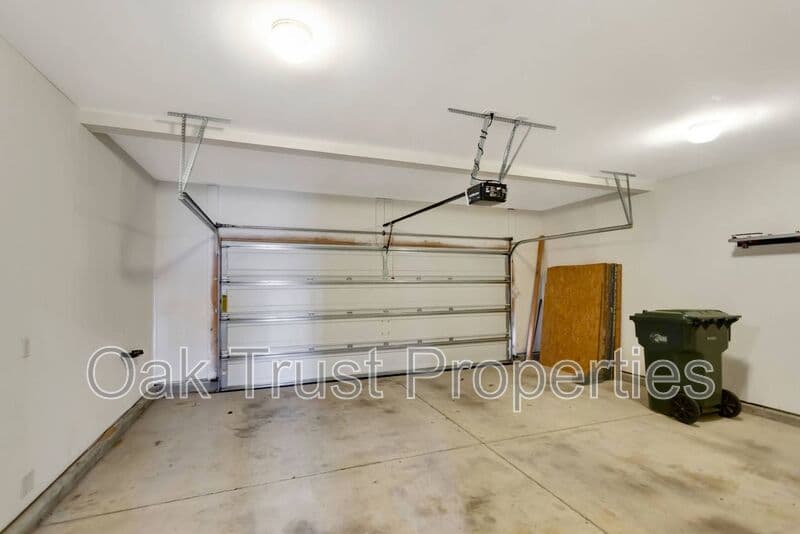 Goose Creek House: 105 Gavins Way