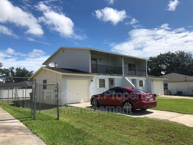 Kissimmee Condo: 800 Lucaya Dr.