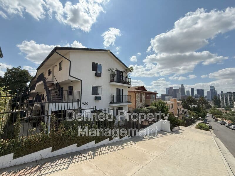 Los Angeles Condo: 980 White Knoll Dr Los Angeles, CA 90012