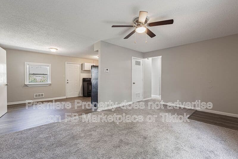 Kansas City House: 7300 E 112th St