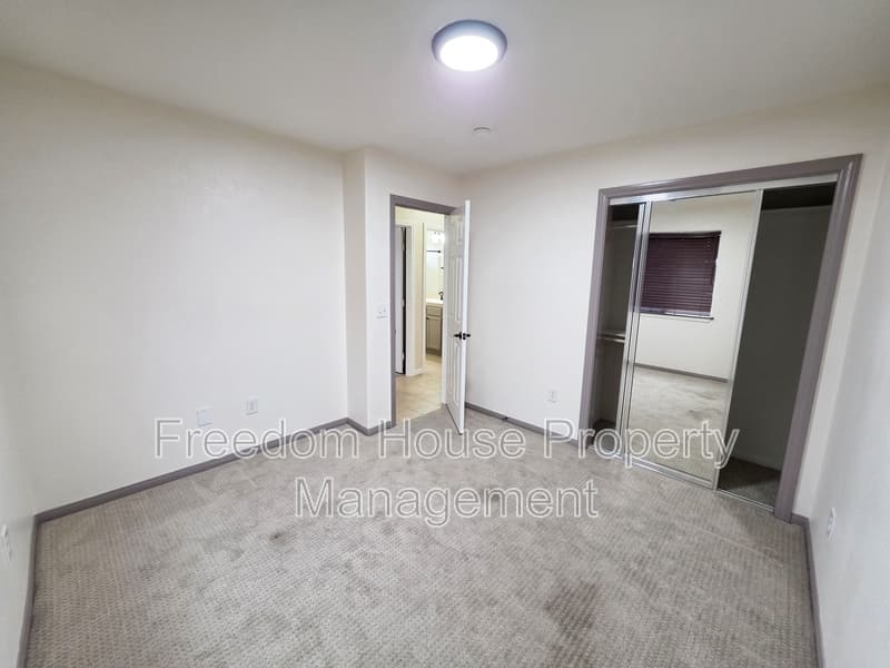 Pahrump House: 410 East Bellville Road