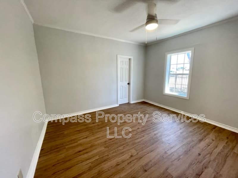 Waco House: 2608 Bosque Blvd