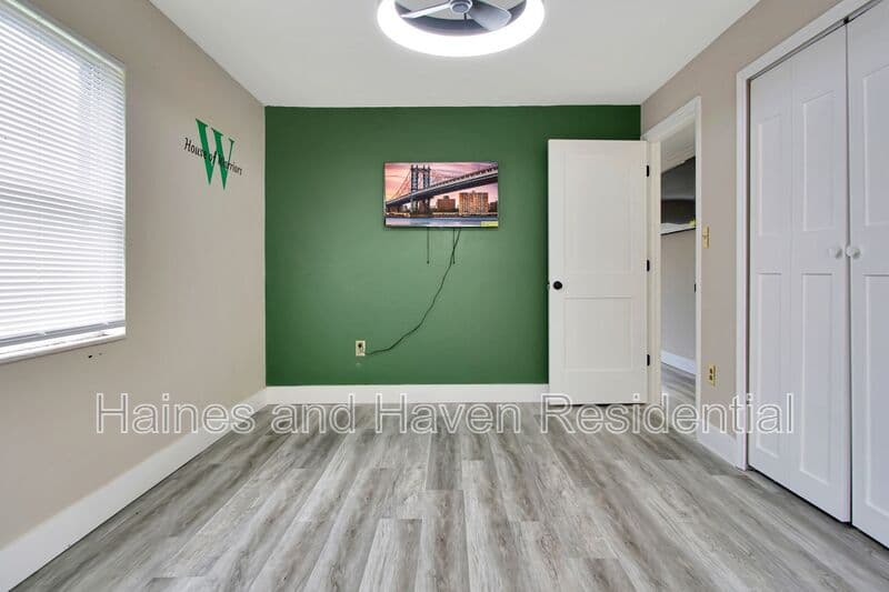 Lake Wales Condo: 136 Myrtle Ave