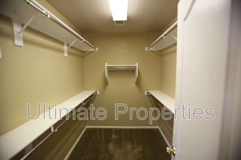 Glendale House: 6376 W Ruth Ave