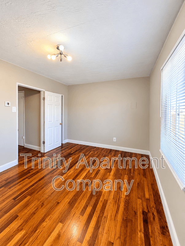 474 60th NW Condo: 472 60th NW