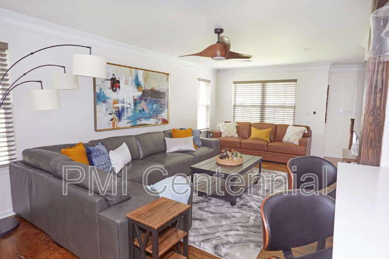 Johns Creek House: 220 Preston Oaks Dr