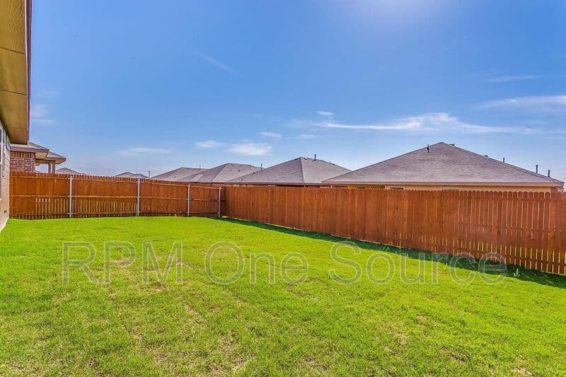 Ft. Worth House: 6320 Eagle Pier Way