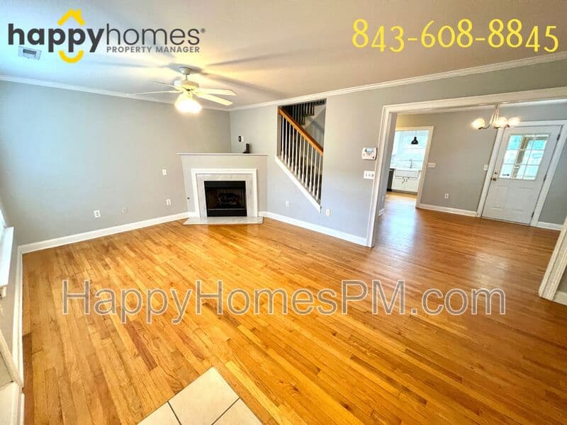 Charleston House: 1545 Ashley River Road