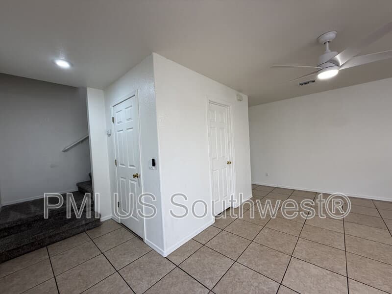 Bullhead City Condo: 384 Anna Cir