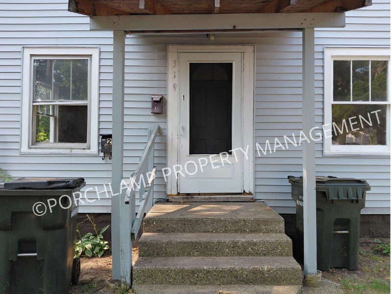 Muskegon Condo: 319 East Forest Avenue