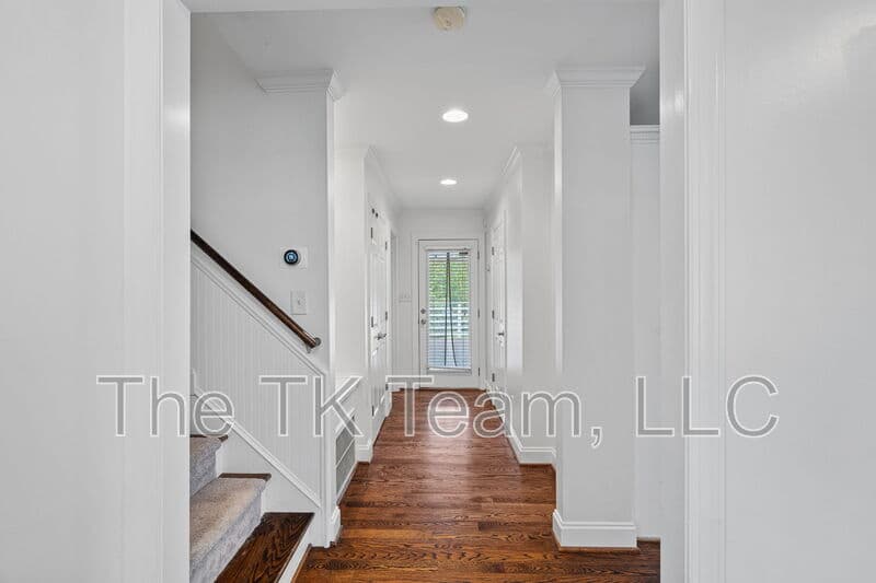 Charlotte House: 430 Iverson Way
