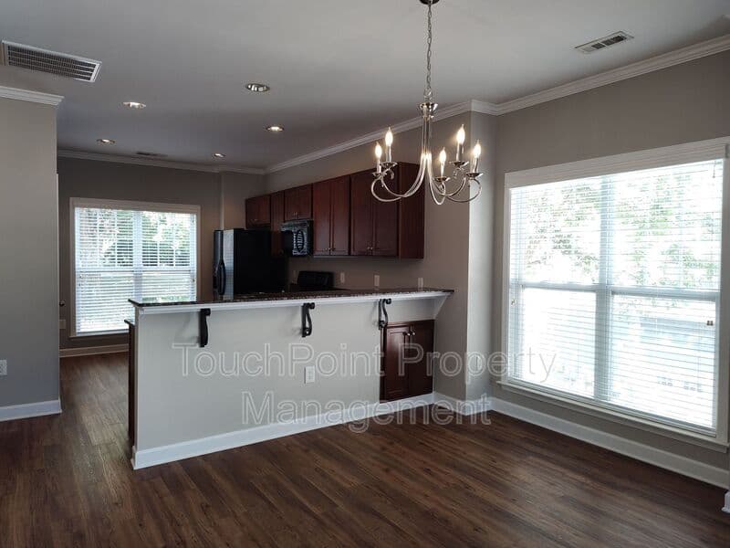 Belmont Townhome: 500 Village Park Drive