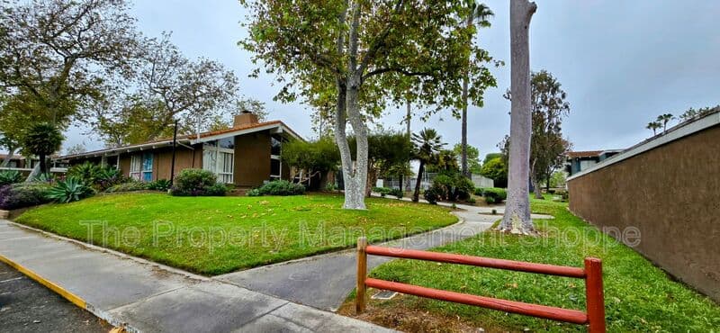 Ventura Condo: 1300 Saratoga Avenue